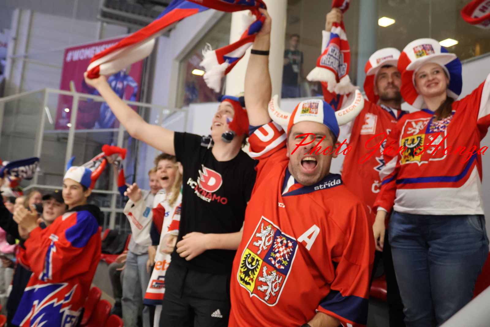 Přečtete si více ze článku WWC 2025 SF: USA – CZE