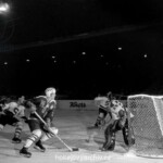 6206354 Spengler Cup, 1964 Sparta Prague Modo Alfredshem (b/w photo); (add.info.: The Czech goalie at the tournament for the Spengler Cup in Davos in Bedraengnis, recorded on 30 December 1964 at the game Sparta Prague, light dress, against MoDo Alfredshem, dark dress. MoDo Alfredsham wins the game with 8:4.); Photopress Archiv/Keystone.